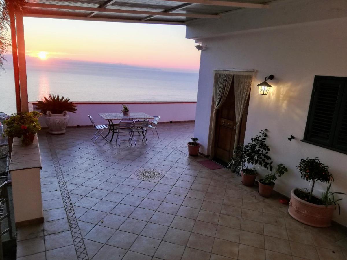 "Casalena" Villa A Furore Amalfi Coast Con Grande Terrazzo E Vista Sul Mare Exterior foto